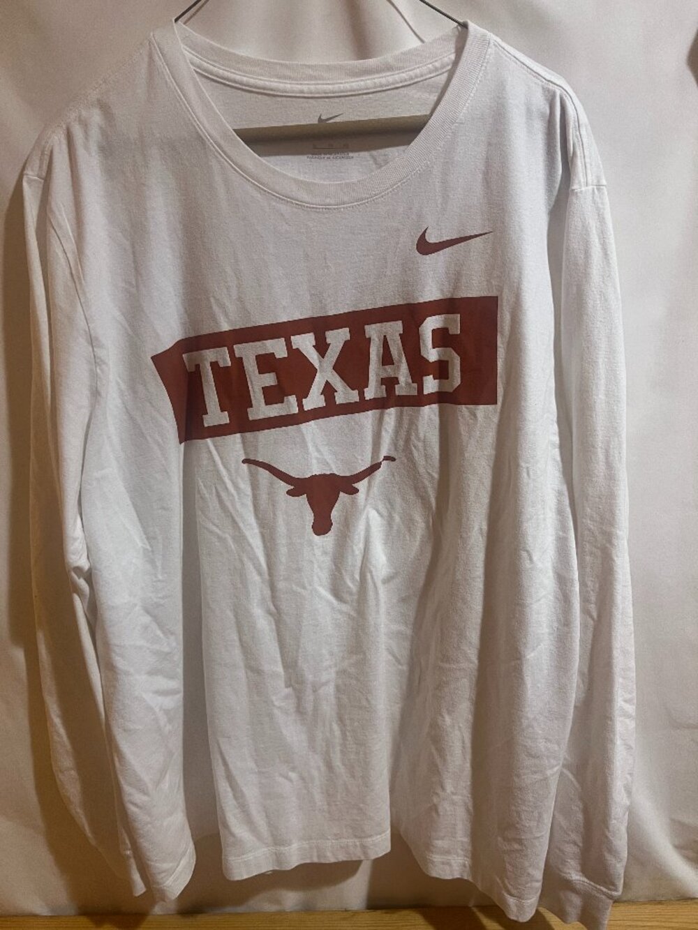 Men's Nike White Texas Longhorns Long Sleeve T-Shirt Size XL Used Good Condition